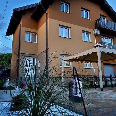 Summer House Lejhana Bihać Eksteriør billede